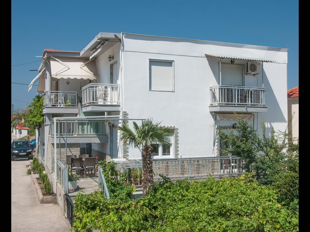 Namare Luxury Apartments Skala Sotiros Exteriör bild